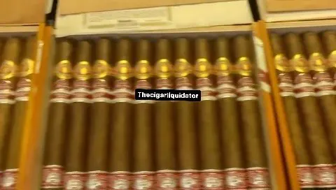Ramón Allones Phoenicio 40 (video)