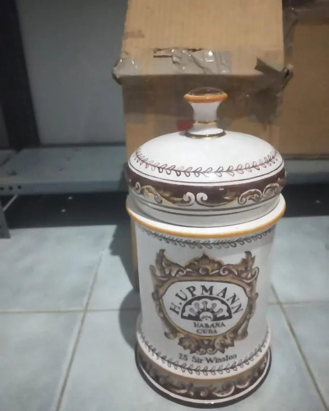 A rare Habanos jar