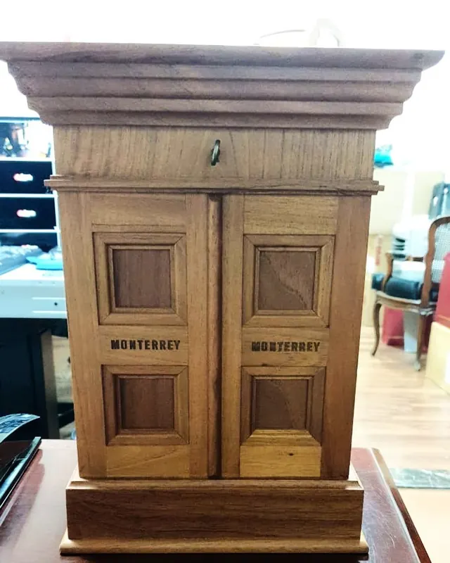 Hoyo de Monterrey Maravillas humidor