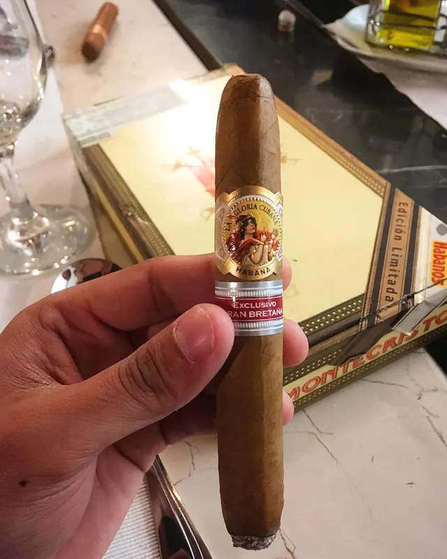 La Gloria Cubana UK Regional Edition