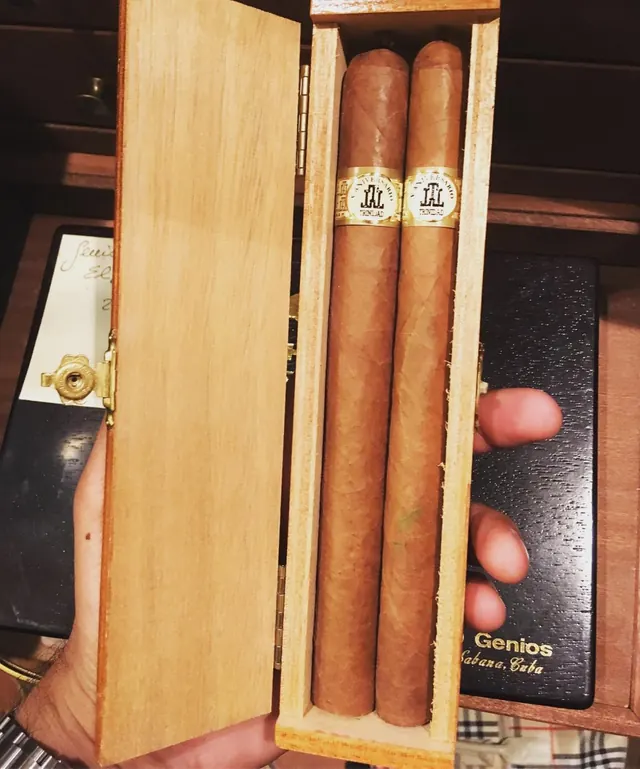 Trinidad Fundadores and Robusto A, early 2000s