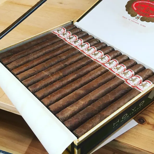Hoyo de Monterrey Double Coronas 2006